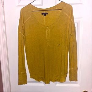 American Eagle Outfitters women’s size xs mustard yellow long sleeve henely